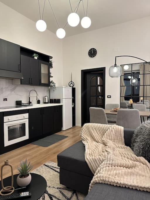 Апартаменты La Casa Di Marlu - Gorgeous Flat In Catania Centre Экстерьер фото